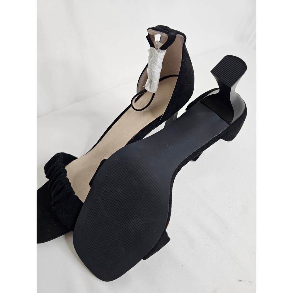 W-10 Black Square Open Toe Faux Suede Ruched Flared Midi Heel - Picture 4 of 6